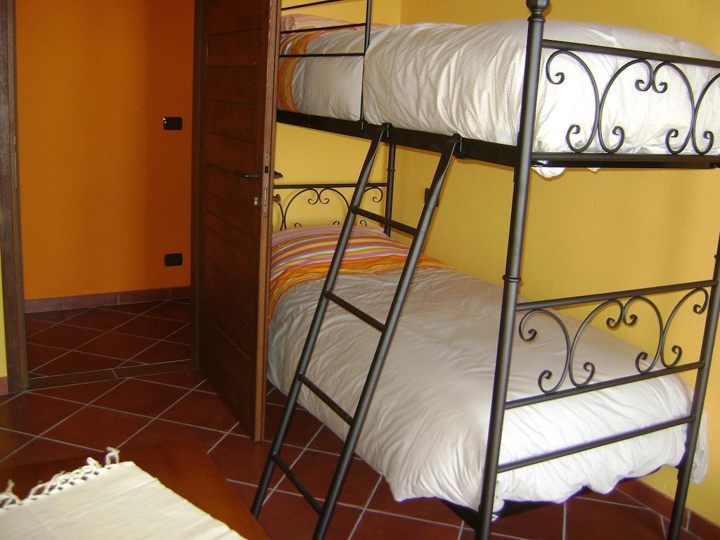 Agriturismo A Nostro Mizoun Ostana Δωμάτιο φωτογραφία